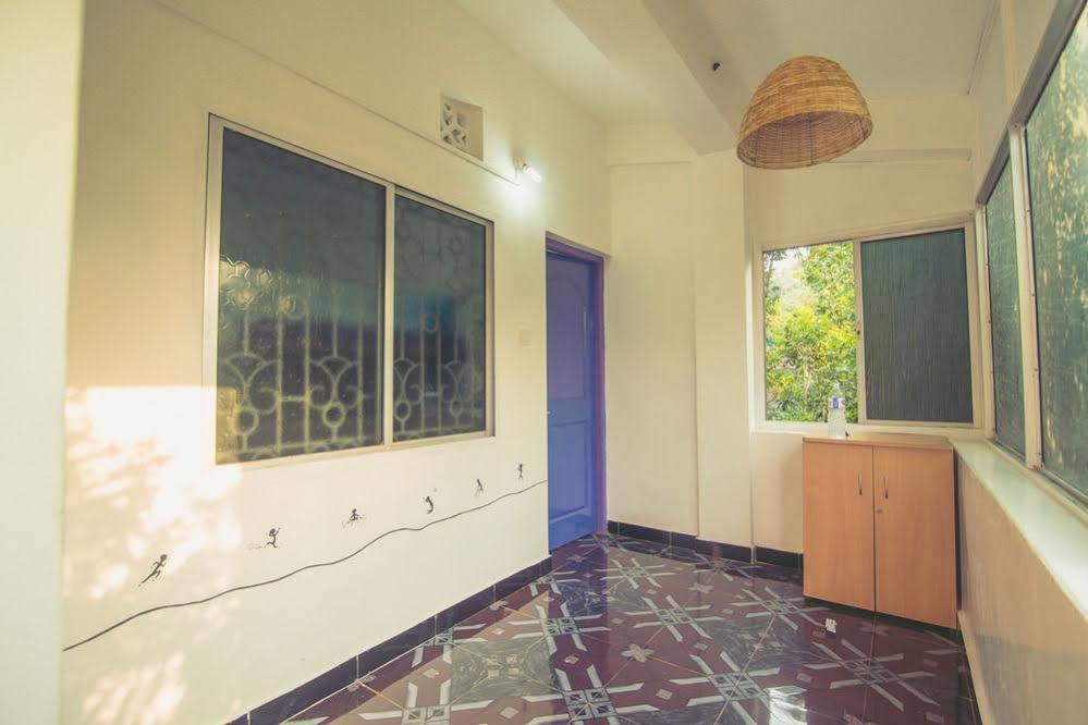 Anjuna By Roadhouse Hostels Goa Exterior foto