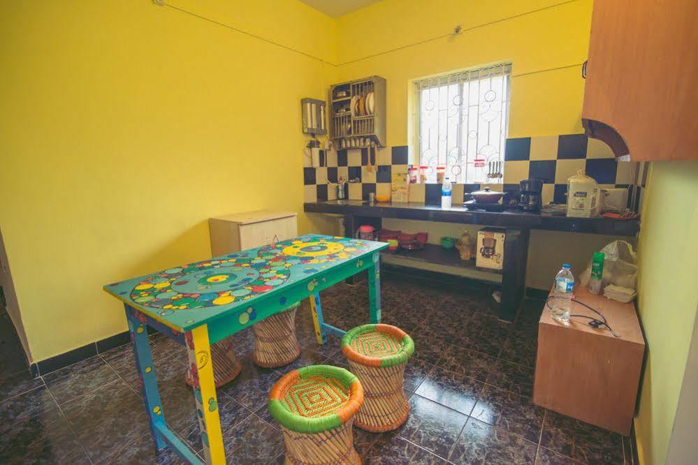 Anjuna By Roadhouse Hostels Goa Exterior foto